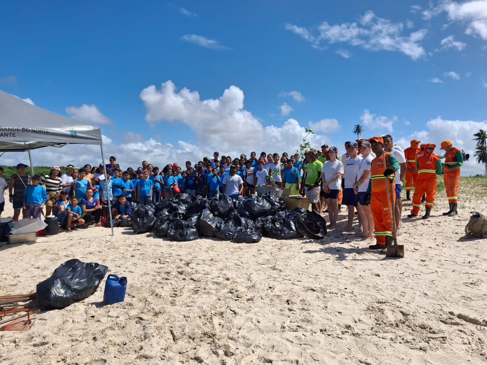 mutirão lixo.jpg
