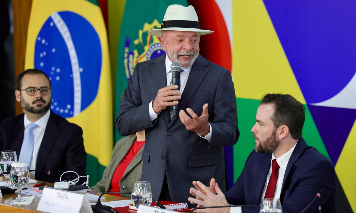Lula desenrola.jpg