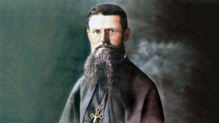 Padr Julio Maria.jpeg